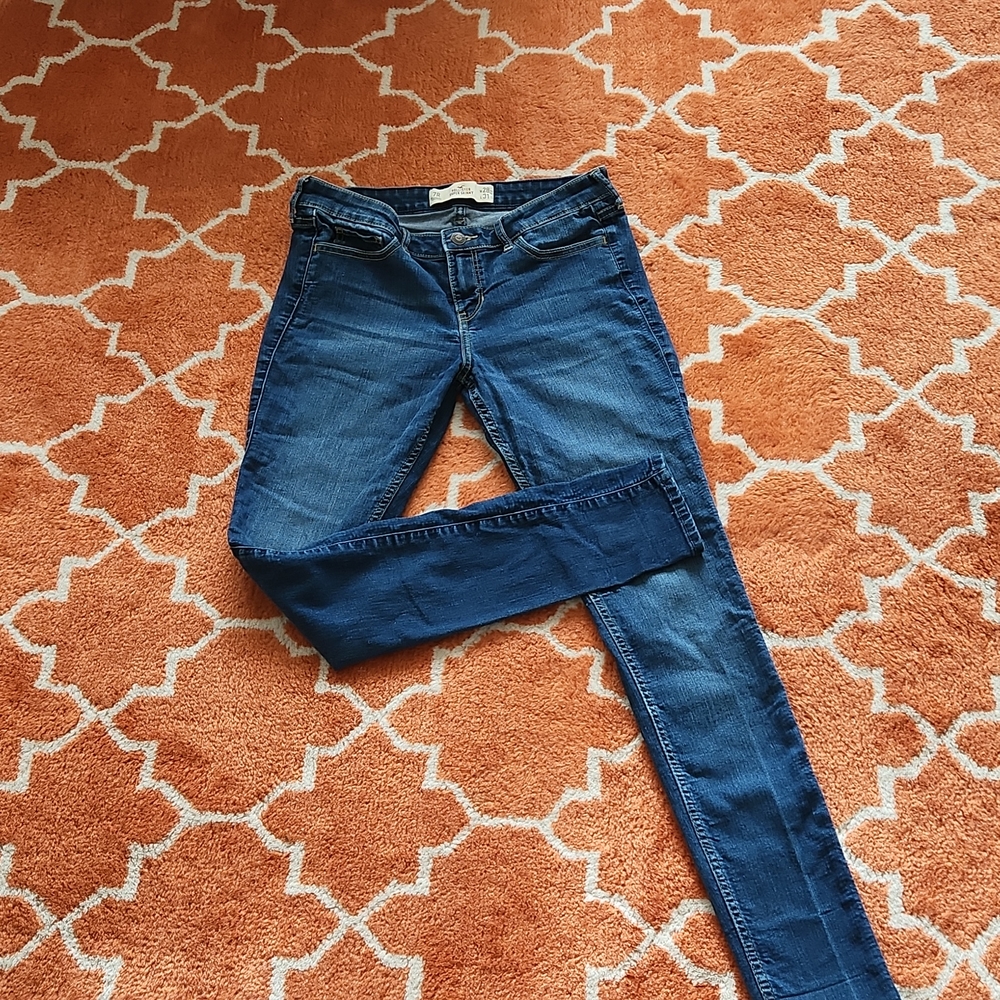 Hollister Jeans 28/31 7R